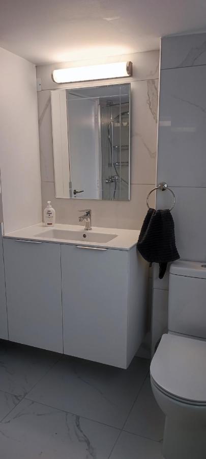 Ellas Modern Duplex Center Нікосія