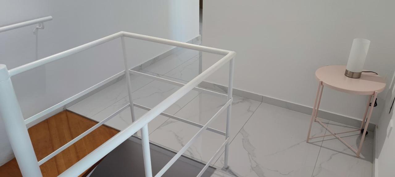Ellas Modern Duplex Center Апартаменти Нікосія